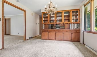 1129 Oak Tree Rd, Akron, OH 44320