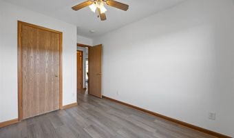 13294 212th Ave, Anamosa, IA 52205