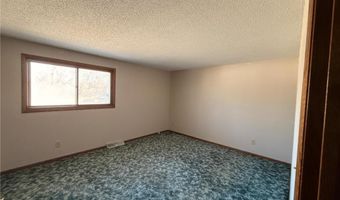 528 W Sorenson Ave, Appleton, MN 56208