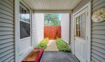 1058 Orchard Rd, Adrian, MI 49221