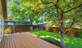 62815 Snowcap Ct, Bend, OR 97701