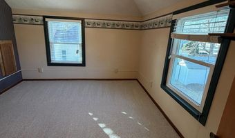 709 N St, Aurora, NE 68818