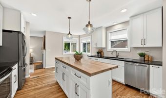 1204 Meadow Ln, Charlotte, NC 28205