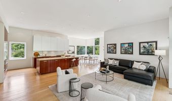 7405 HELMSDALE Rd, Bethesda, MD 20817