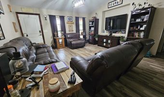 838 Rebecca Ct, Alford, FL 32420