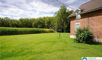 3065 Quarry St, North Whitehall, PA 18037