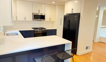 5628 ALTA VISTA Rd, Bethesda, MD 20817
