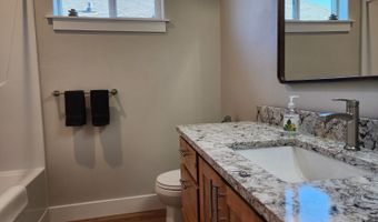 891 NE DIVISION Ave, Bandon, OR 97411