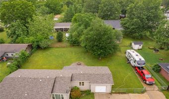 605 6Th St, Barling, AR 72923