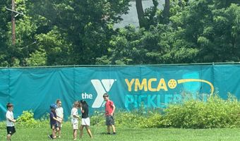 9908 DICKENS Ave, Bethesda, MD 20814
