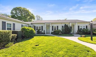 75 Harbor N, Amityville, NY 11701