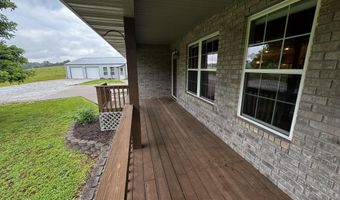 3702 Round House Rd, Aurora, MO 65605