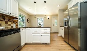 8076 Winona Ave, Allen Park, MI 48101