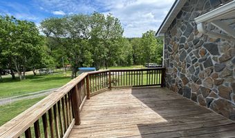 131 Lansworth Dr, Austinville, VA 24312