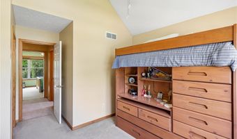 1250 Orchard Glen Dr, Amherst, OH 44001