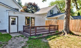 104 Grove Ave, Alma, MI 48801