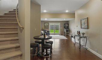 7 Champagne Ter, Bedford, NH 03110
