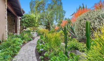 825 Gonzales St, Solana Beach, CA 92075