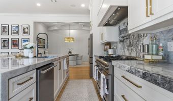 699 Savannah Estates Blvd, Biloxi, MS 39532