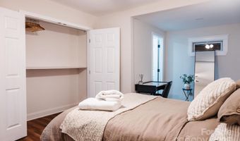 2230 Markham Ct, Charlotte, NC 28205