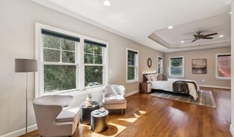 2354 N QUEBEC St, Arlington, VA 22207