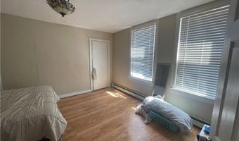 38 Freebody St 205, Newport, RI 02840