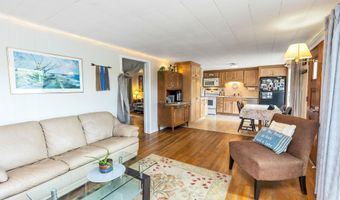 16 Clark Island Rd, Amherst, NH 03031