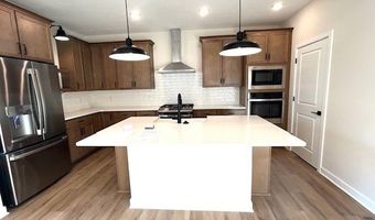 2408 Merriment Dr, Amherst, OH 44001