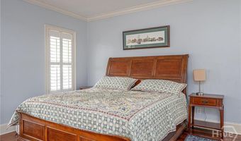 11 Turnbull Ln, Savannah, GA 31410