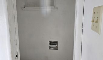 108 W 5th St, Hawthorne, NV 89415