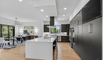 5802 Chestnut Ridge Dr, Anderson Twp., OH 45230