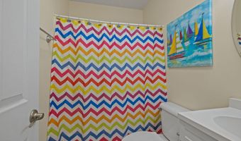 203 Old Causeway Rd, Atlantic Beach, NC 28512