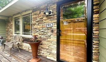 1912 S Oak Knoll Dr NE, Alexandria, MN 56308