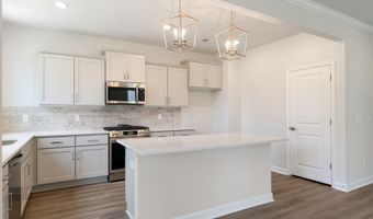 7035 New Horizons Ln, Boiling Springs, SC 29316