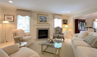 39 Wickendon Ct, Amherst, NY 14221