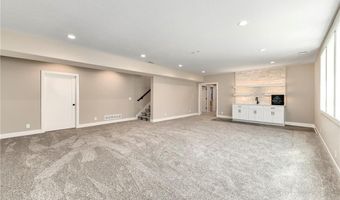 20322 166th St, Basehor, KS 66007