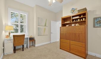 6903 CRESTPOINT Dr, Apollo Beach, FL 33572