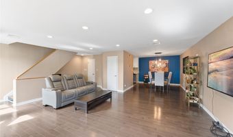 147 I U Willets Rd, Albertson, NY 11507