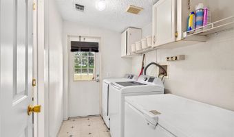 10890 NE 102ND Pl, Archer, FL 32618