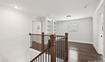 7009 Providence Ln W, Charlotte, NC 28226