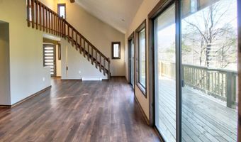 63 FAIRWAY Dr, Basye, VA 22810