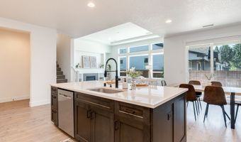 915 SE 35TH St, Battle Ground, WA 98604