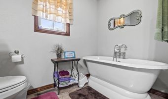 10472 Private Drive 5312, Ava, MO 65608