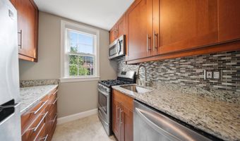 26 S OLD GLEBE Rd 203-B, Arlington, VA 22204