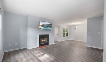 104 Glenleaf Dr, Peachtree Corners, GA 30092