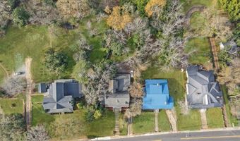 107 GREENVILLE St, Abbeville, SC 29620