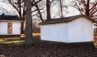 709 W Sand Rd, Advance, MO 63730