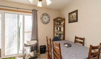 953 Robin Cir, Altoona, IA 50009