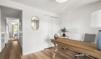 5 W 4TH St, Barnegat Light, NJ 08006