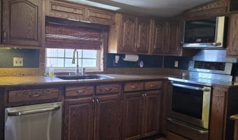 213 LUMBER St, Lincolnton, GA 30817